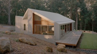 Ironbark House by Klaus Carson Studio