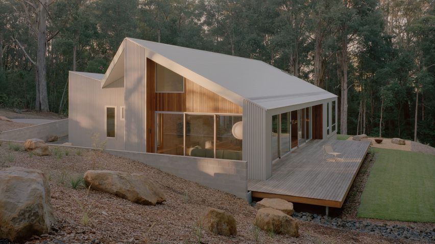 Ironbark House by Klaus Carson Studio