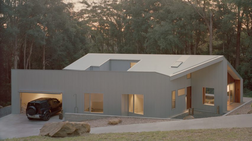 Ironbark House by Klaus Carson Studio