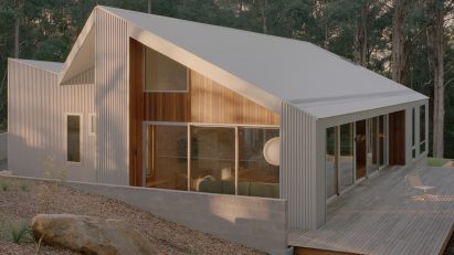 Ironbark House by Klaus Carson Studio