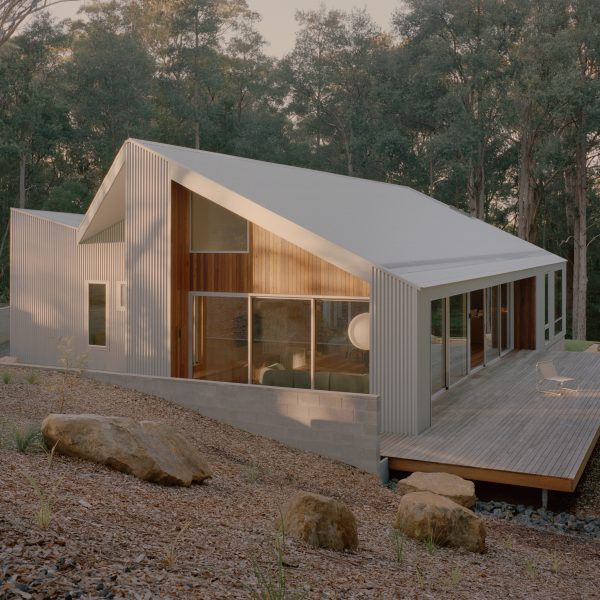 Ironbark House by Klaus Carson Studio