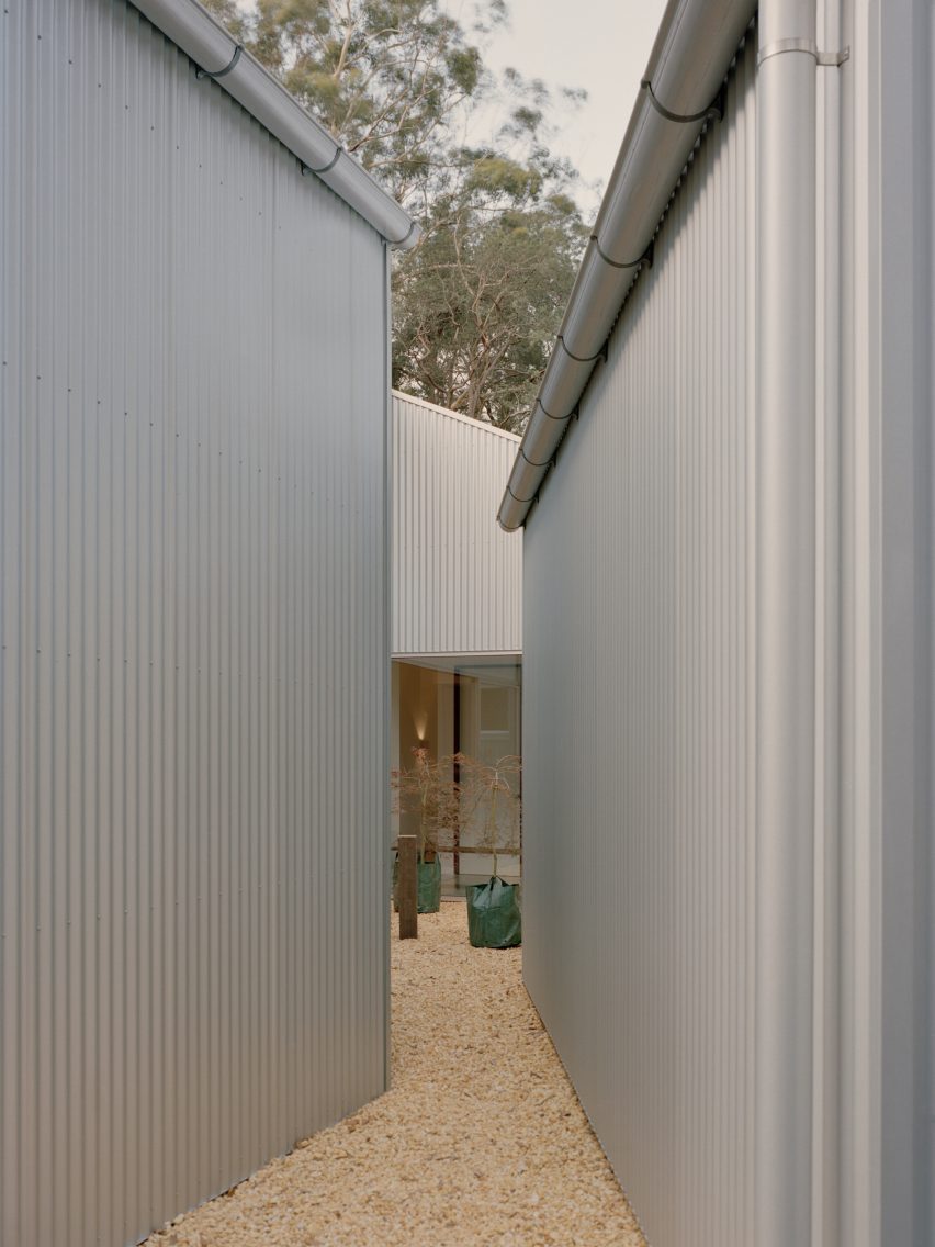 Ironbark House by Klaus Carson Studio