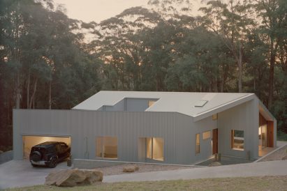 Exterior view of Ironbark House by Klaus Carson Studio