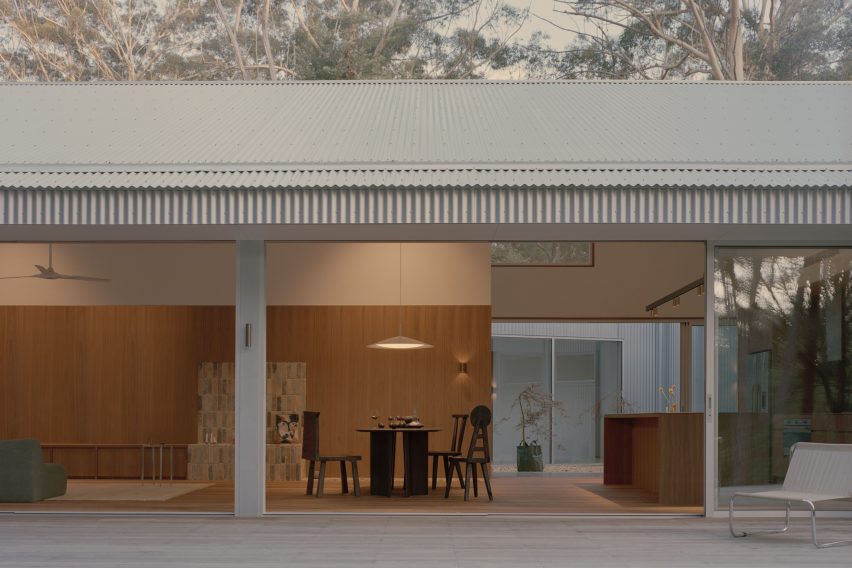 Ironbark House by Klaus Carson Studio