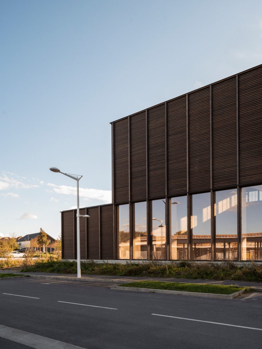 Marie Marvingt Gymnasium by Ateliers O-S Architectes