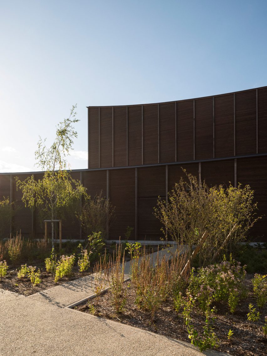 Marie Marvingt Gymnasium by Ateliers O-S Architectes