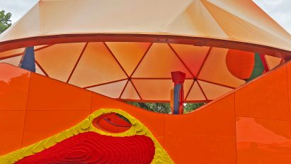 Peter Cook's Serpentine Play Pavilion