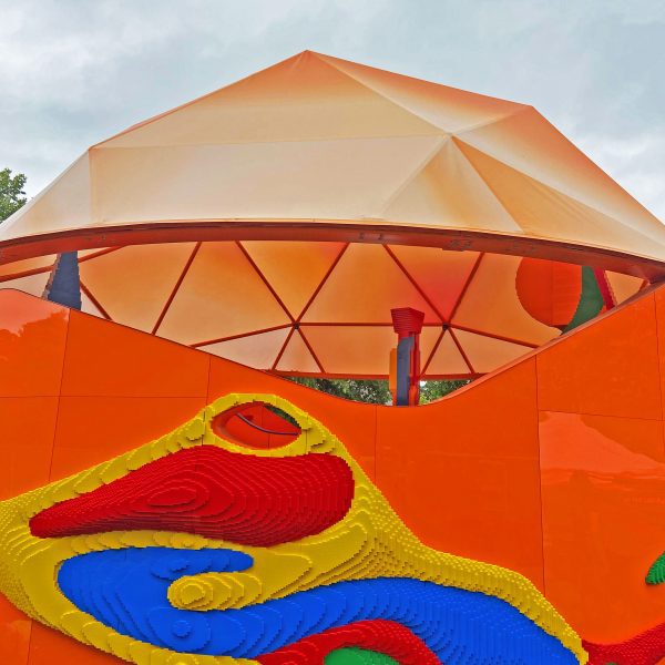 Peter Cook's Serpentine Play Pavilion
