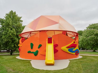 Orange pavilion in Kensington Gardens