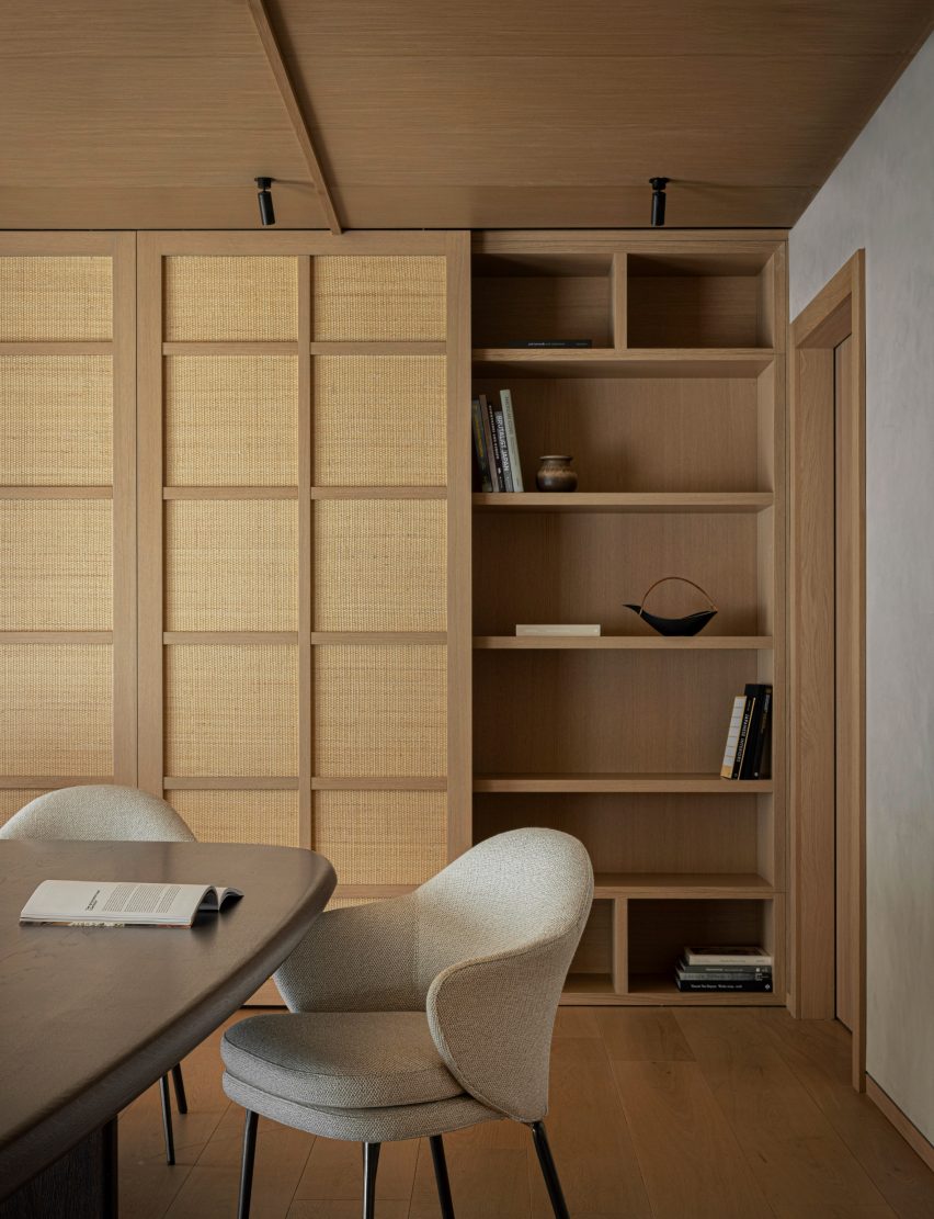 Conference room with desk and chair Puro hotel