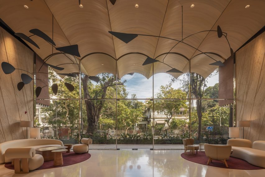 Lobby in the Rendezvous apartment building in Mumbai
