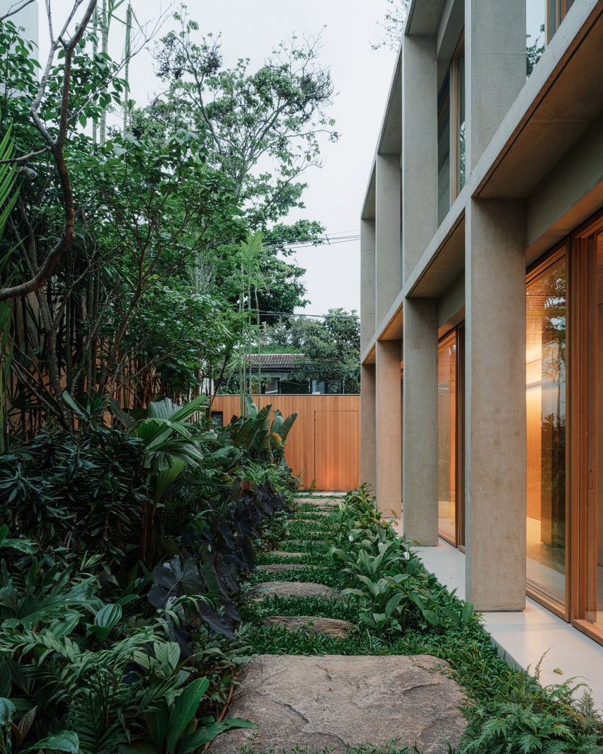 Rua Polônia House by Gabriel Kogan and Guilherme Pianca