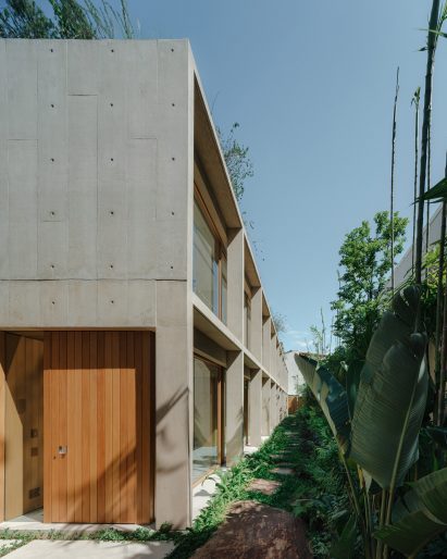 Front facade of the Rua Polônia House in Brazil