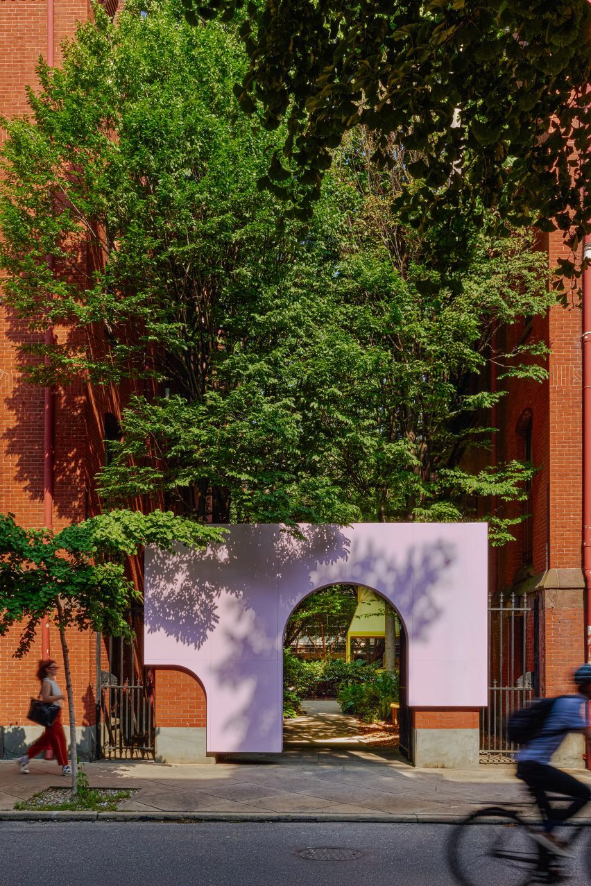 Philadelphia pop-bar in historic brick courtyard