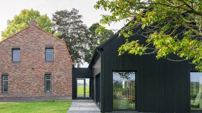 Shadow Barn by Studioquint