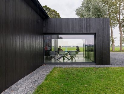 Exterior view of the Shadow Barn by Studioquint