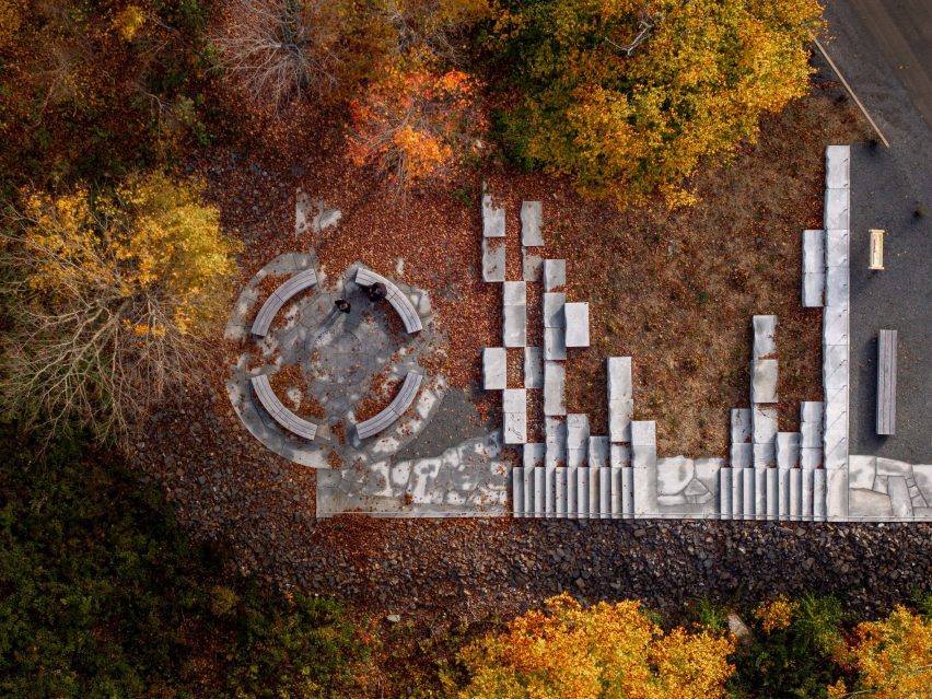 Tekαkαpimək Contact Station by Saunders Architecture