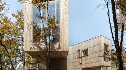 Tekαkαpimək Contact Station by Saunders Architecture