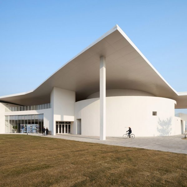 Tide's Echo Hall by Trace Architecture Office