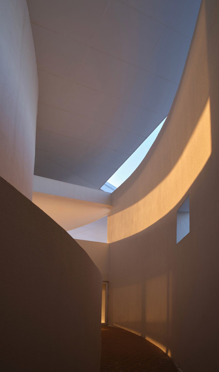 Tide's Echo Hall by Trace Architecture Office