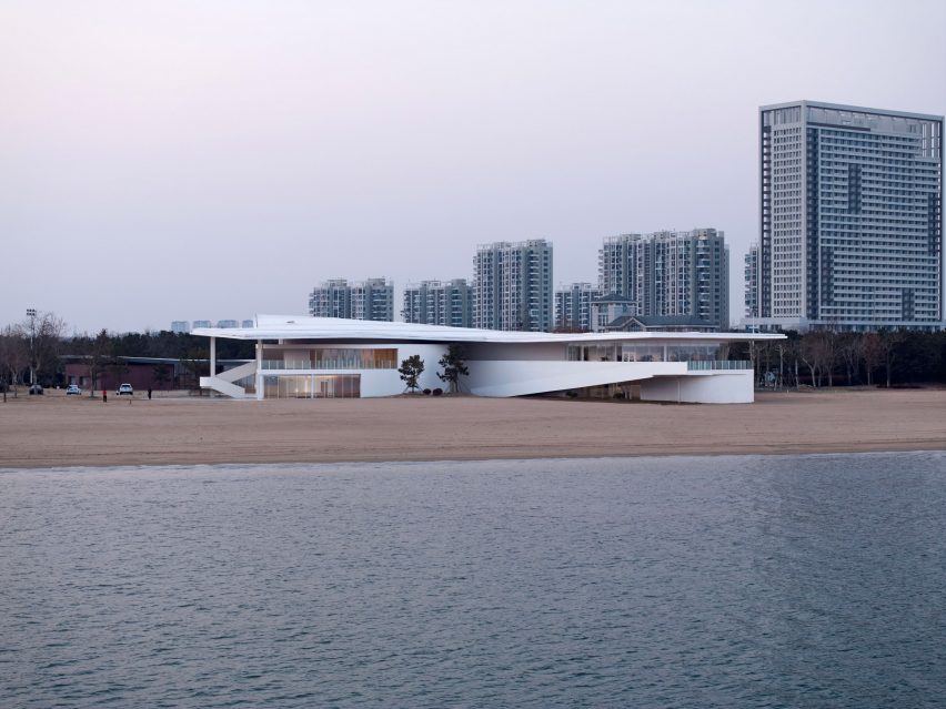 Tide's Echo Hall by Trace Architecture Office