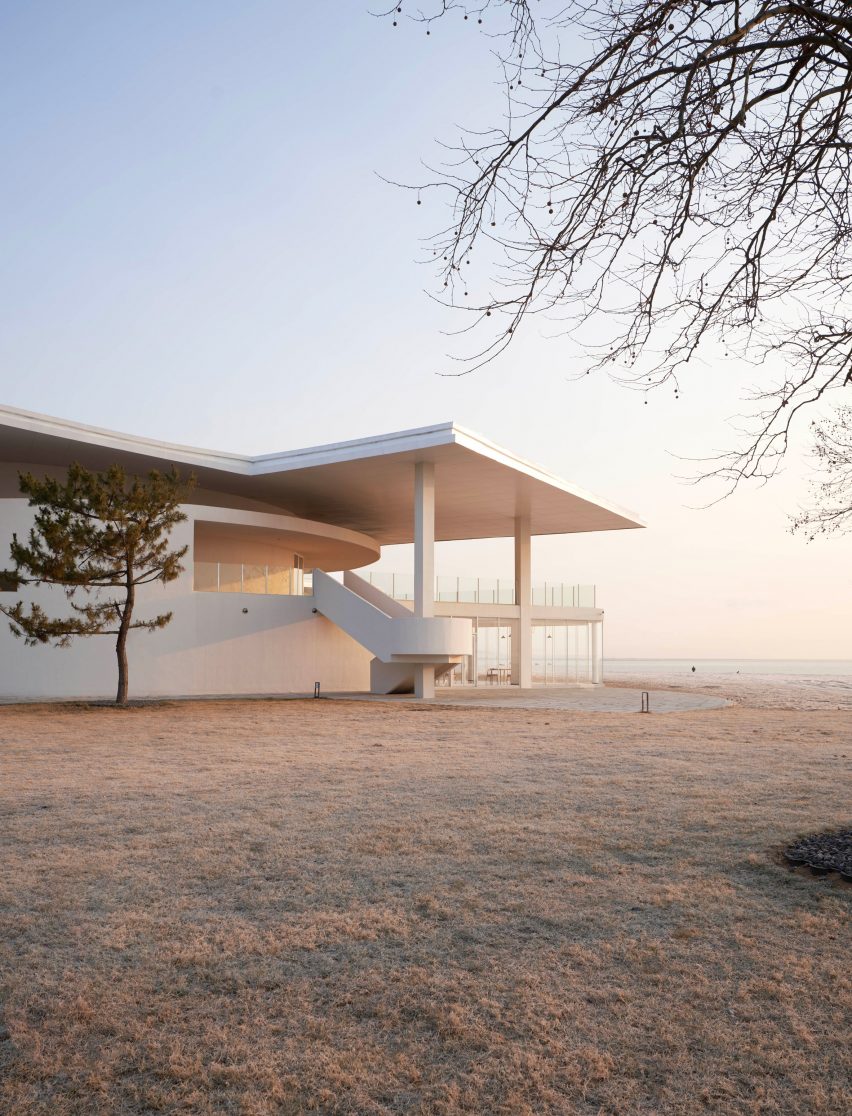 Tide's Echo Hall by Trace Architecture Office
