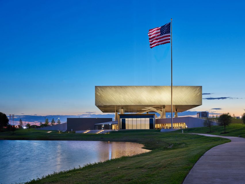 National Medal of Honor Museum Arlington