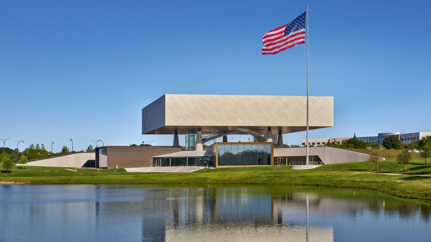 National Medal of Honor Museum Arlington