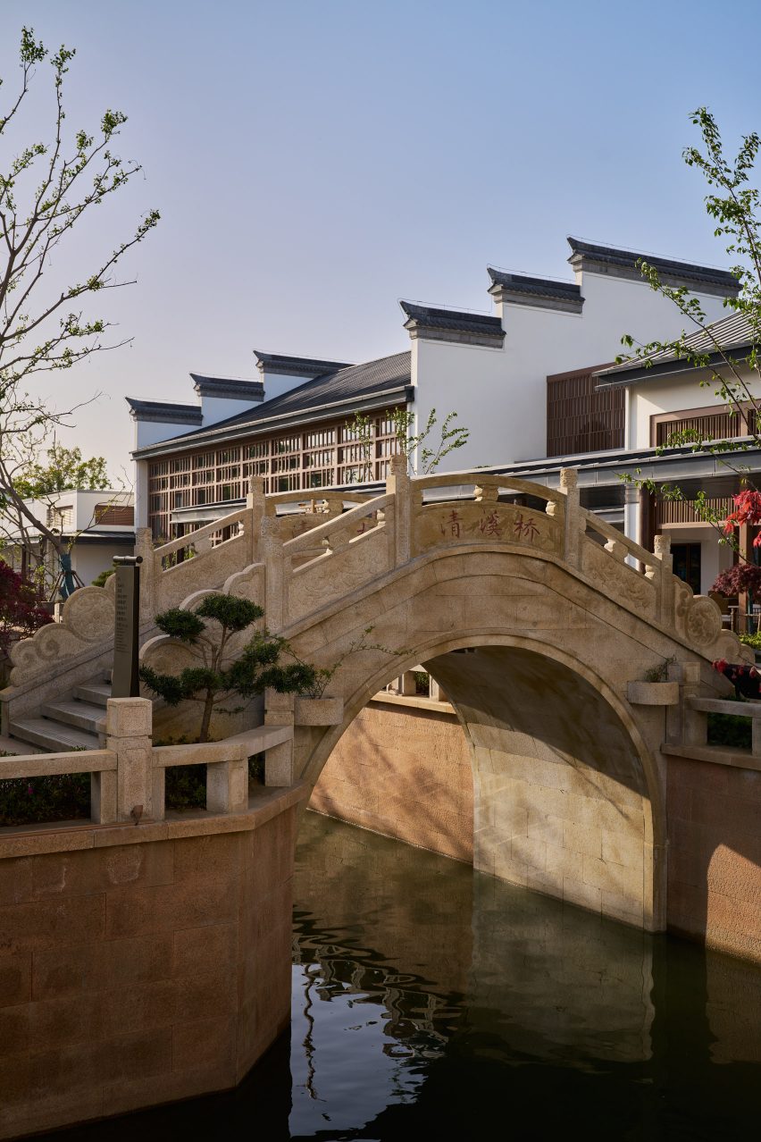 Hotel Wuxi MGallery Collection by WATG and Wimberly Interiors