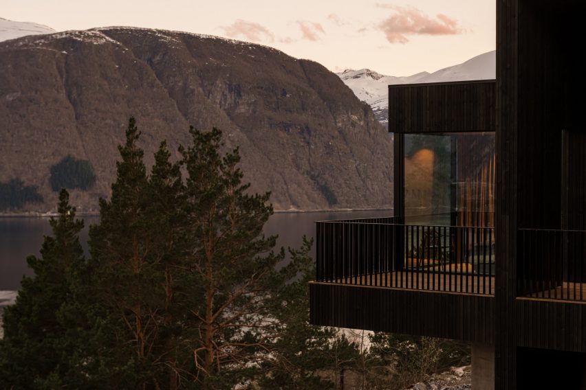 18-07 Holiday Home by Office Inainn