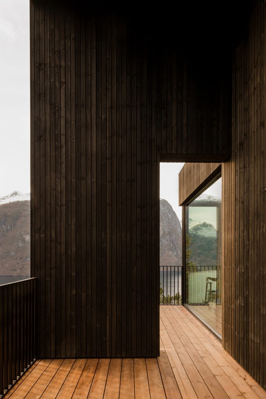 18-07 Holiday Home by Office Inainn