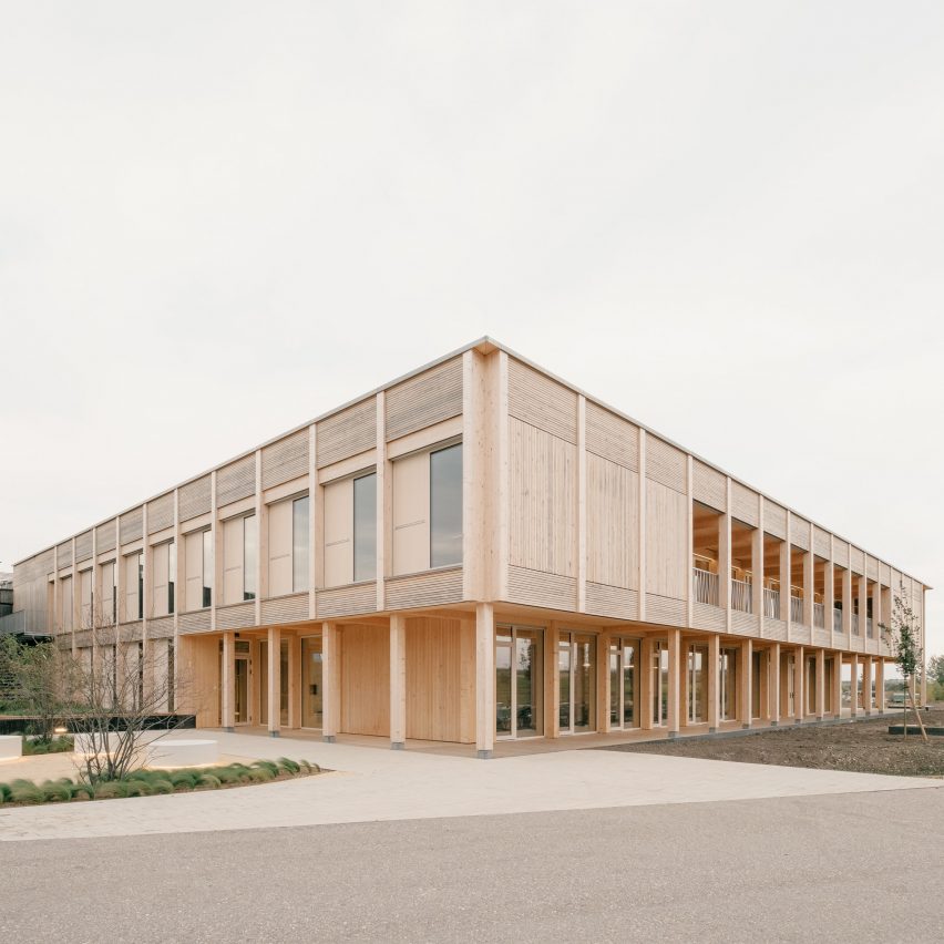 Windkraft Simonsfeld by Juri Troy Architects