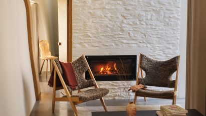 Dartmoor retreat responds to the “rhythm of farm life”