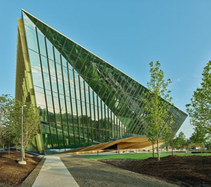 Alice Walton School of Medicine in Arkansas by Polk Stanley Wilcox