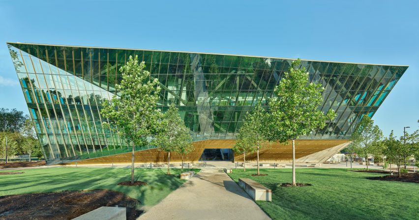 Alice Walton School of Medicine in Arkansas by Polk Stanley Wilcox