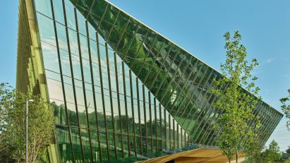 Alice Walton School of Medicine in Arkansas by Polk Stanley Wilcox