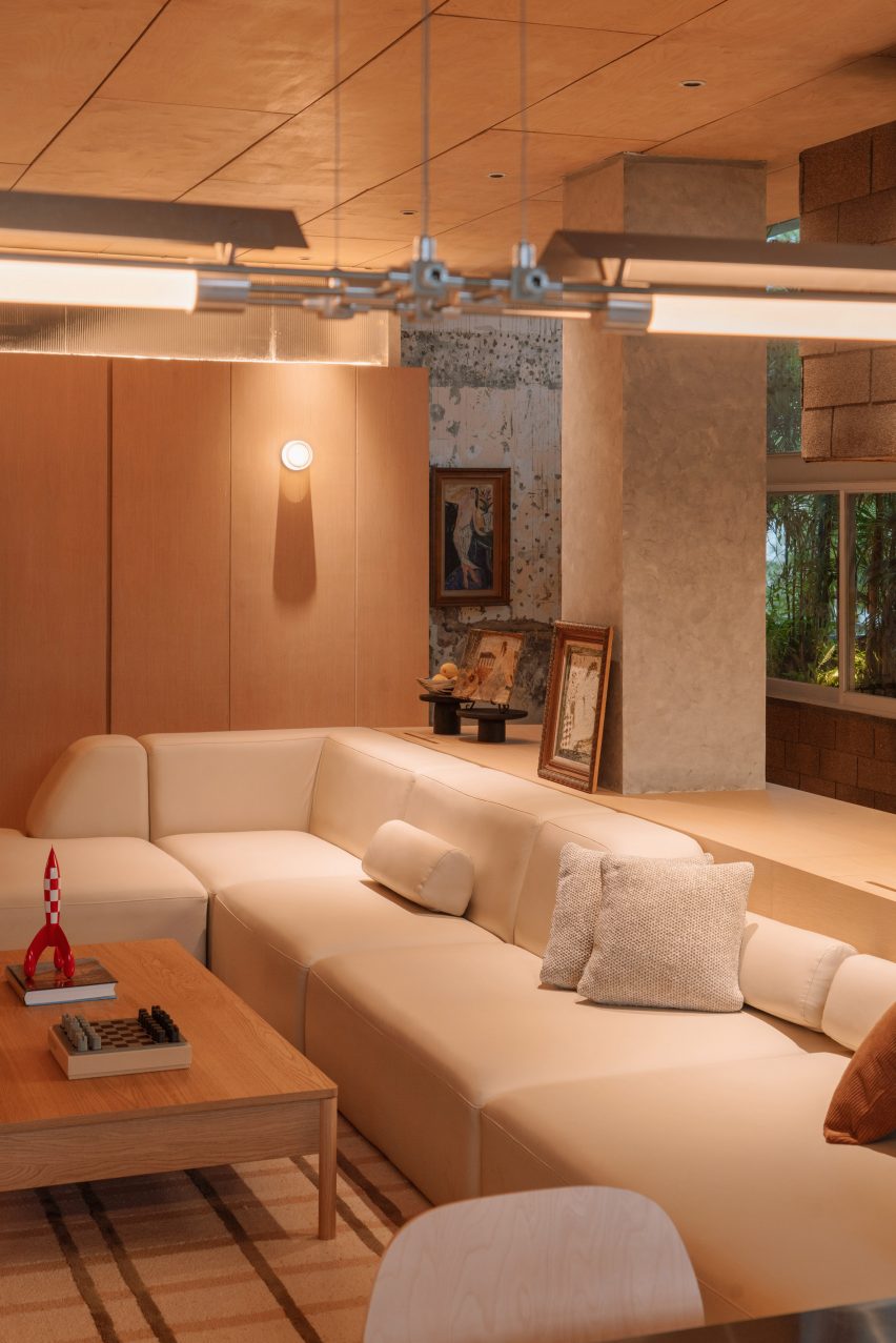 Attic Above Garden by RAD+ar