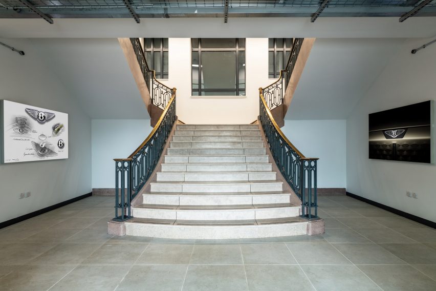 Art deco staircase