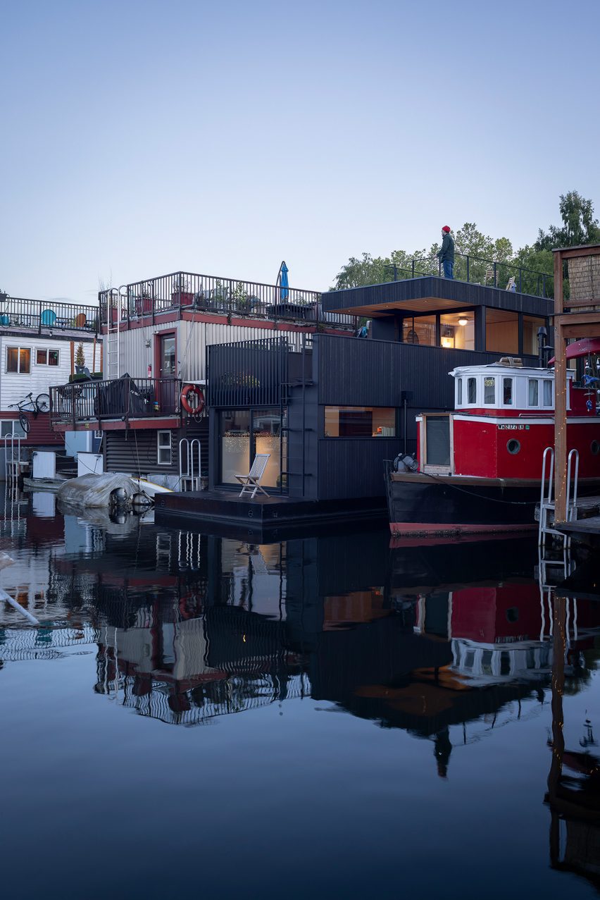 GO'C houseboat seattle