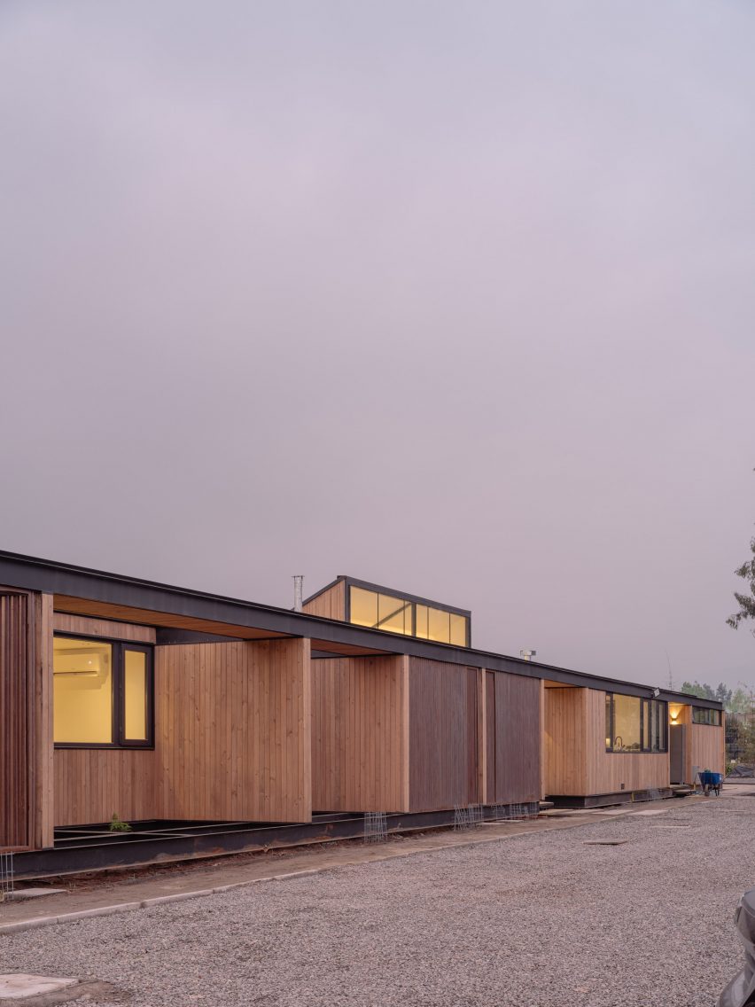 Paralelo Transversal Chilean Courtyard house