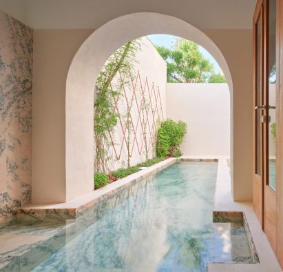 Casa Puerto by Lucas y Hernández-Gil