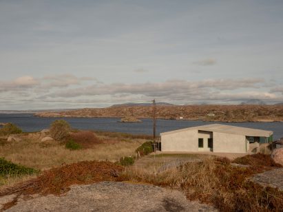 Cruit Island house by Pasparakis Friel