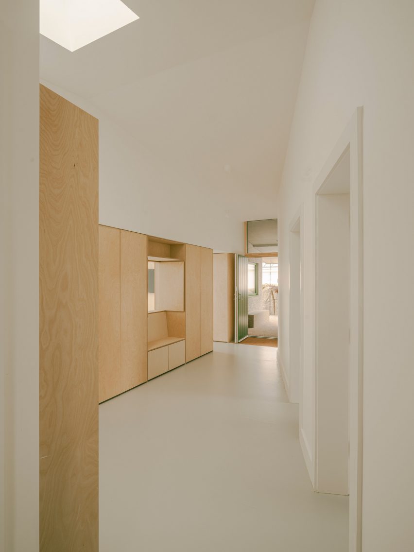 Cruit Island house by Pasparakis Friel