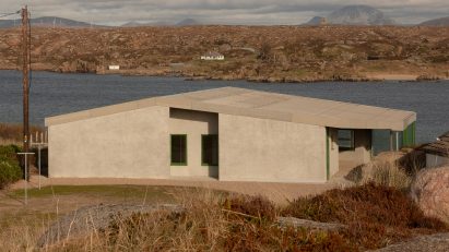Cruit Island house by Pasparakis Friel