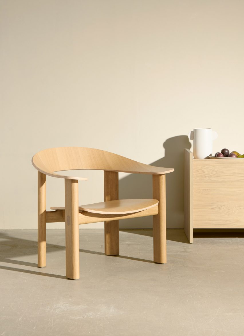 Curve chair by SmithMatthias for Allermuir