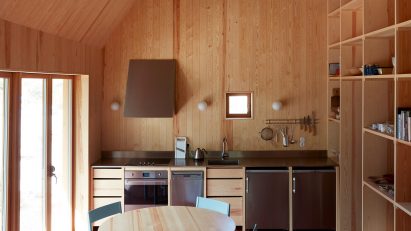 Hee House by Studio Ellsinger