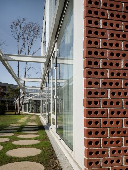 Perforated brick and metal house in Zagreb
