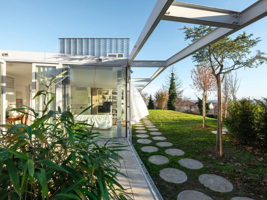 Double Villa Bukovac house in Zagreb by Njiric+ Arhitekti