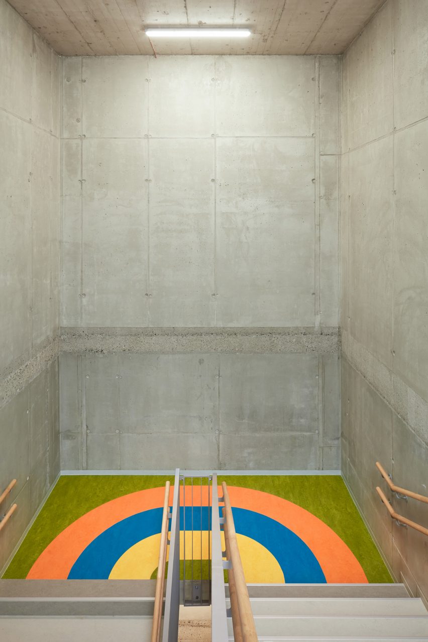 Frič Brothers Elementary School by Atelier 6