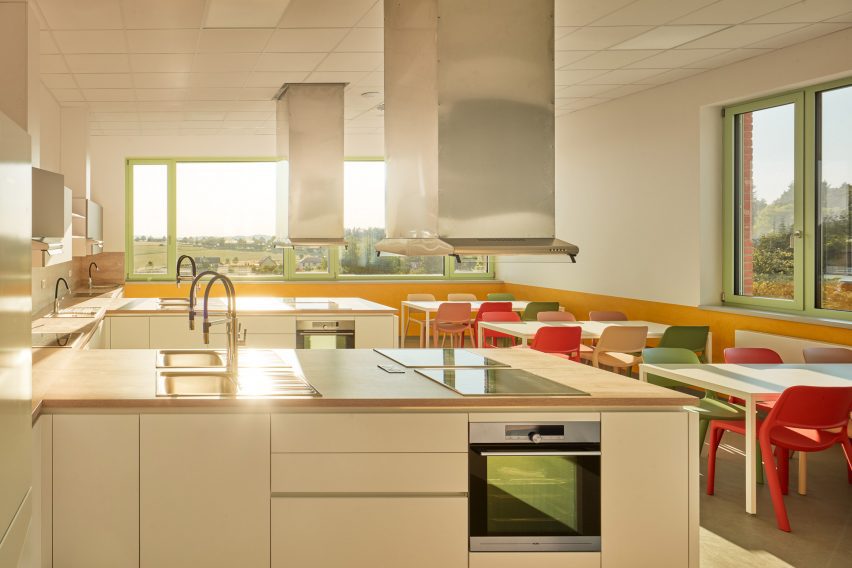 Frič Brothers Elementary School by Atelier 6